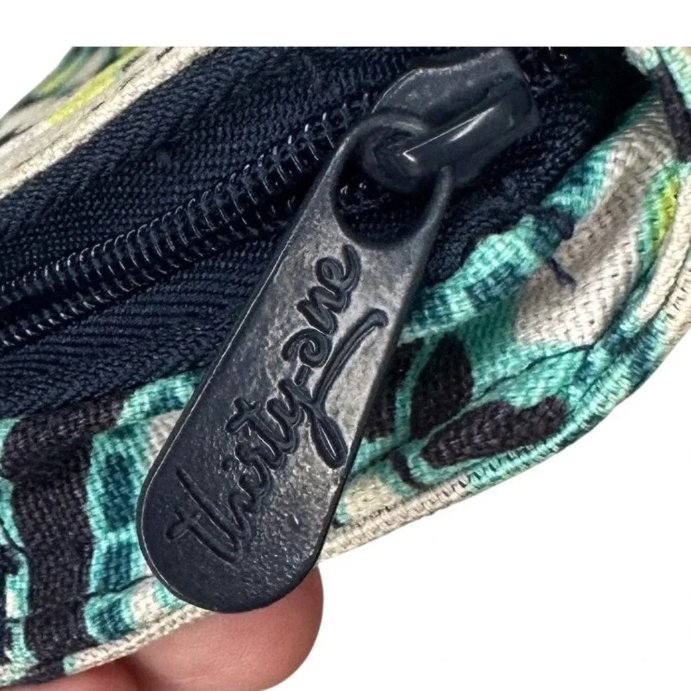 Thirty-One Wrist Wallet Spiral Pattern